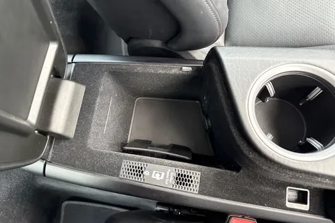 LN22XBC Porsche Taycan Performance Plus 93.4kWh 4 Cross Turismo Auto 4WD 5dr (11kW Charger) Thumbnail #46