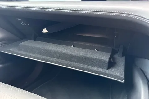 LN22XBC Porsche Taycan Performance Plus 93.4kWh 4 Cross Turismo Auto 4WD 5dr (11kW Charger) Thumbnail #47