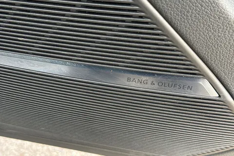 KT25WZS Audi Q7 SUV Vorsprung 50 TDI quattro 286 PS tiptronic Thumbnail #26