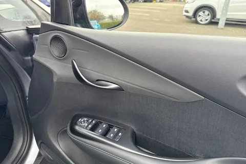 17 of 60 for BYD DOLPHIN 150kW Comfort 60.4kWh Auto