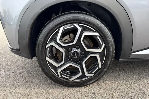 21 of 60 for BYD DOLPHIN 150kW Comfort 60.4kWh Auto