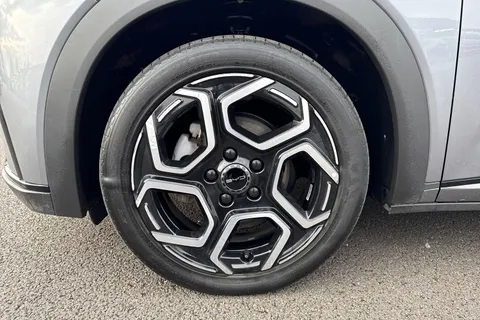 23 of 60 for BYD DOLPHIN 150kW Comfort 60.4kWh Auto