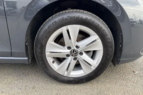 10 of 43 for Volkswagen Golf 1.5 TSI Life 5dr | App Connect | ACC