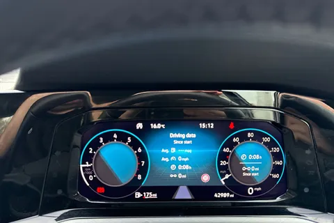 25 of 43 for Volkswagen Golf 1.5 TSI Life 5dr | App Connect | ACC