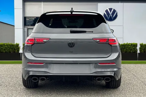  Volkswagen Golf 2.0 TSI R Black Edition DSG 4Motion Euro 6 (s/s) 5dr Thumbnail #4