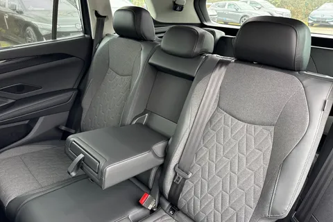  Volkswagen Tayron 1.5 eTSI MHEV Life DSG Euro 6 (s/s) 5dr Thumbnail #18