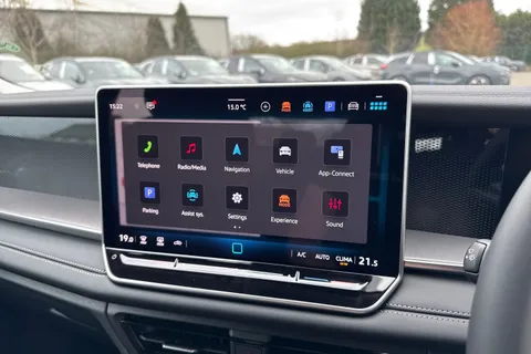  Volkswagen Tayron 1.5 eTSI MHEV Life DSG Euro 6 (s/s) 5dr Thumbnail #36