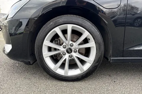 RV25PFU Audi A3 Sport 40 TFSI e 204 PS S tronic Thumbnail #11