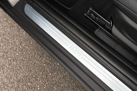 36 of 67 for Mini Cooper Exclusive Auto 1.5 Cooper Exclusive Steptronic Euro 6 (s/s) 2dr