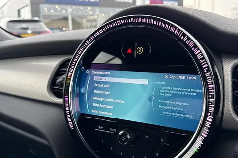 45 of 67 for Mini Cooper Exclusive Auto 1.5 Cooper Exclusive Steptronic Euro 6 (s/s) 2dr