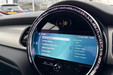 48 of 67 for Mini Cooper Exclusive Auto 1.5 Cooper Exclusive Steptronic Euro 6 (s/s) 2dr