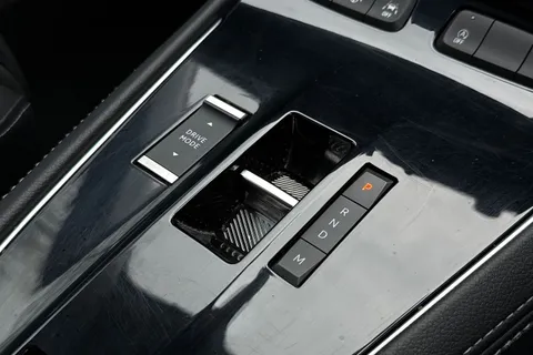 YW24HSE Vauxhall Grandland 1.2 Ultimate e-DCT Euro 6 (s/s) 5dr Thumbnail #22