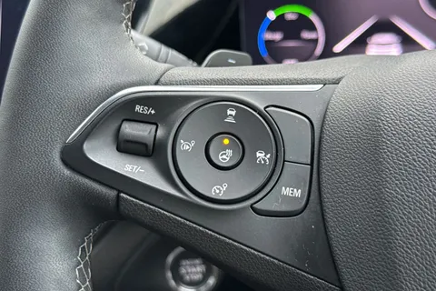 YW24HSE Vauxhall Grandland 1.2 Ultimate e-DCT Euro 6 (s/s) 5dr Thumbnail #40