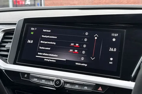 YW24HSE Vauxhall Grandland 1.2 Ultimate e-DCT Euro 6 (s/s) 5dr Thumbnail #52