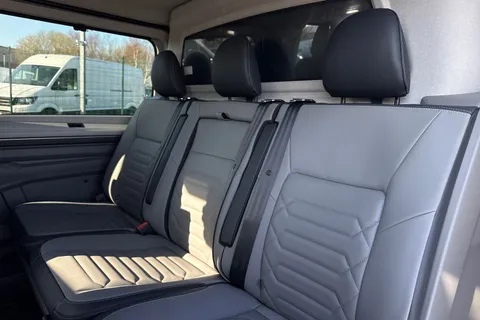 DG26CHD Volkswagen Transporter T32 Leighton Kombi Conversion Pro LWB 170 PS 2.0 TDI 8sp Automatic Thumbnail #19