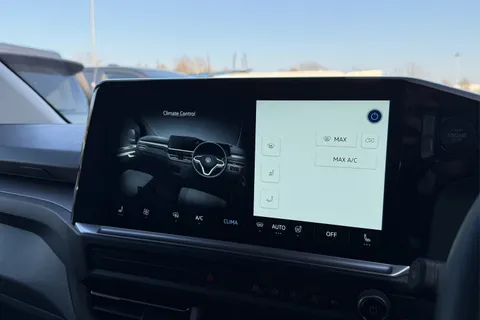 DG26CHD Volkswagen Transporter T32 Leighton Kombi Conversion Pro LWB 170 PS 2.0 TDI 8sp Automatic Thumbnail #22