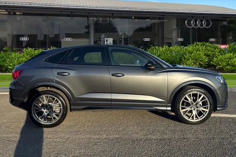 LS75XKH Audi Q3 Black Edition 35 TFSI  150 PS S tronic Thumbnail #4