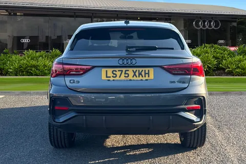 LS75XKH Audi Q3 Black Edition 35 TFSI  150 PS S tronic Thumbnail #5