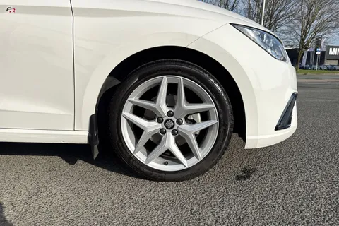 10 of 66 for SEAT Ibiza 1.5 TSI EVO FR Euro 6 (s/s) 5dr