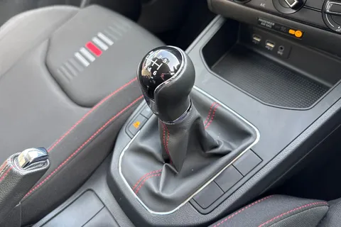 23 of 66 for SEAT Ibiza 1.5 TSI EVO FR Euro 6 (s/s) 5dr