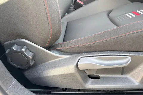 44 of 66 for SEAT Ibiza 1.5 TSI EVO FR Euro 6 (s/s) 5dr