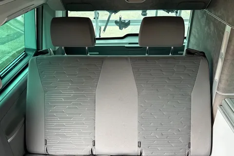 PJ72ATN Volkswagen California 2.0 TDI Ocean 4dr DSG Thumbnail #20