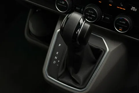 PJ72ATN Volkswagen California 2.0 TDI Ocean 4dr DSG Thumbnail #24