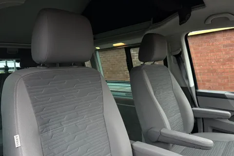 PJ72ATN Volkswagen California 2.0 TDI Ocean 4dr DSG Thumbnail #25