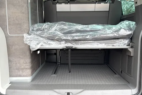 PJ72ATN Volkswagen California 2.0 TDI Ocean 4dr DSG Thumbnail #42