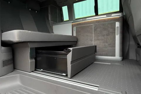 PJ72ATN Volkswagen California 2.0 TDI Ocean 4dr DSG Thumbnail #45