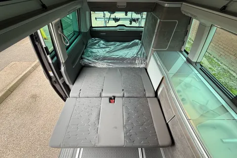 PJ72ATN Volkswagen California 2.0 TDI Ocean 4dr DSG Thumbnail #49