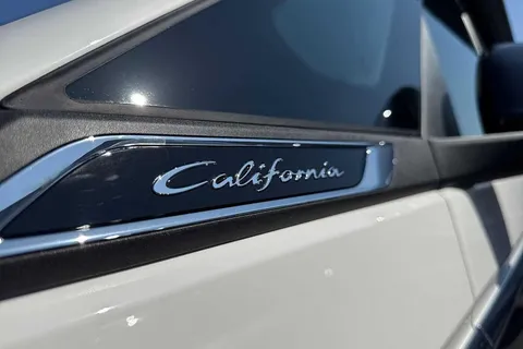 33 of 65 for Volkswagen California 1.5 eHybrid 245ps 4Motion DSG