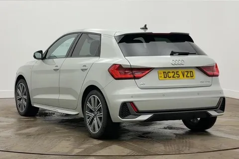 DC25VZD Audi A1 S line 35 TFSI 150 PS S tronic Thumbnail #3