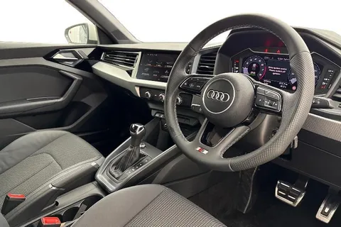 DC25VZD Audi A1 S line 35 TFSI 150 PS S tronic Thumbnail #7