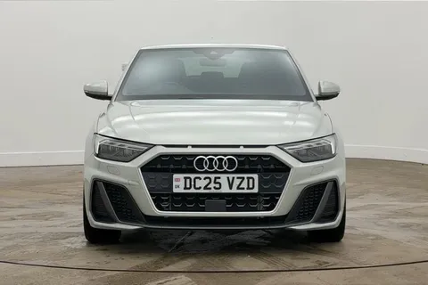 DC25VZD Audi A1 S line 35 TFSI 150 PS S tronic Thumbnail #8