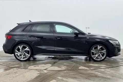 DC25VYM Audi A3 Black Edition 35 TFSI  150 PS S tronic Thumbnail #4