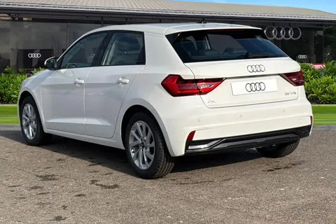  Audi A1 1.0 TFSI 25 Sport Sportback Euro 6 (s/s) 5dr Thumbnail #3