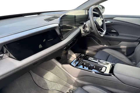 KO25XYU Audi A6 E-Tron Avant Avant S line e-tron  210,00 kW Thumbnail #16