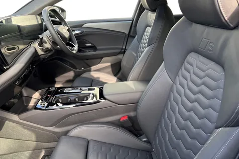 KO25XYU Audi A6 E-Tron Avant Avant S line e-tron  210,00 kW Thumbnail #17