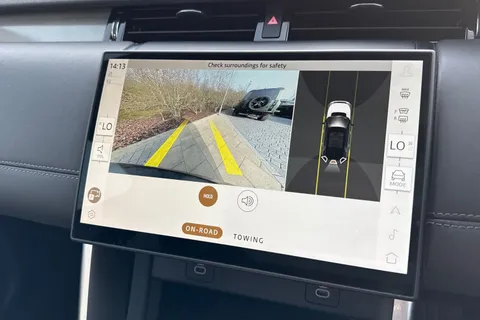 KR24PNX Land Rover Discovery Sport 2.0 D200 Dynamic HSE 5dr Thumbnail #14