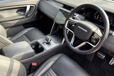 KR24PNX Land Rover Discovery Sport 2.0 D200 Dynamic HSE 5dr Thumbnail #33