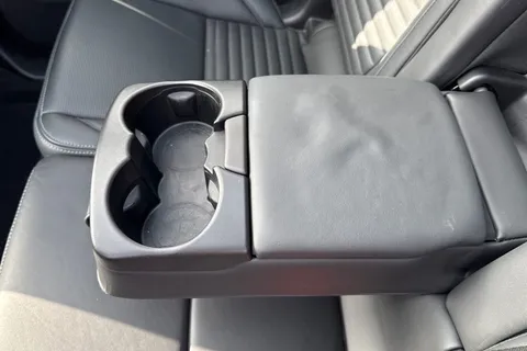 KR24PNX Land Rover Discovery Sport 2.0 D200 Dynamic HSE 5dr Thumbnail #43