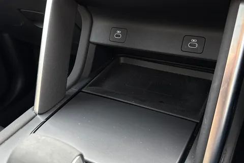 KR24PNX Land Rover Discovery Sport 2.0 D200 Dynamic HSE 5dr Thumbnail #49