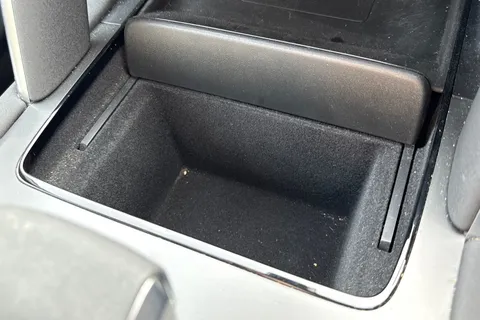 KR24PNX Land Rover Discovery Sport 2.0 D200 Dynamic HSE 5dr Thumbnail #50