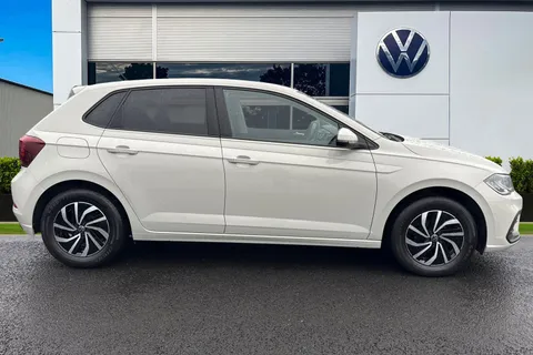 MK23NUM Volkswagen Polo 1.0 Life 5dr **REAR TINTS, REAR CAMERA** Thumbnail #3