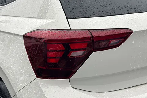 MK23NUM Volkswagen Polo 1.0 Life 5dr **REAR TINTS, REAR CAMERA** Thumbnail #8