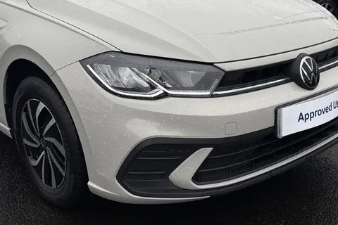 MK23NUM Volkswagen Polo 1.0 Life 5dr **REAR TINTS, REAR CAMERA** Thumbnail #9