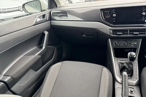 MK23NUM Volkswagen Polo 1.0 Life 5dr **REAR TINTS, REAR CAMERA** Thumbnail #20