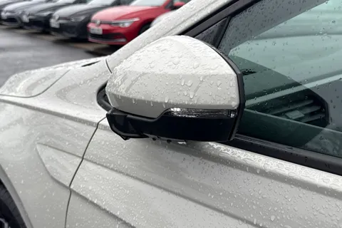 MK23NUM Volkswagen Polo 1.0 Life 5dr **REAR TINTS, REAR CAMERA** Thumbnail #26