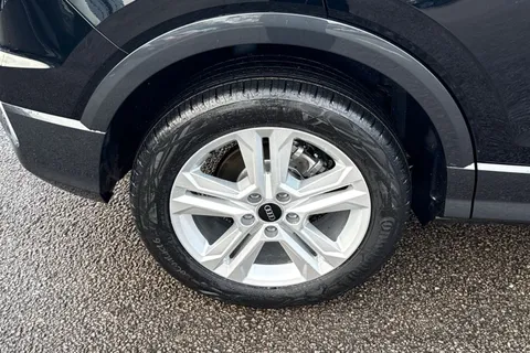 10 of 40 for Audi Q2 1.0 TFSI 30 Sport Euro 6 (s/s) 5dr